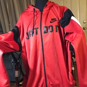 Nike Mens Just Do It Across the Front and Logo on. Sid Jacket/Hoodie. 4xl.